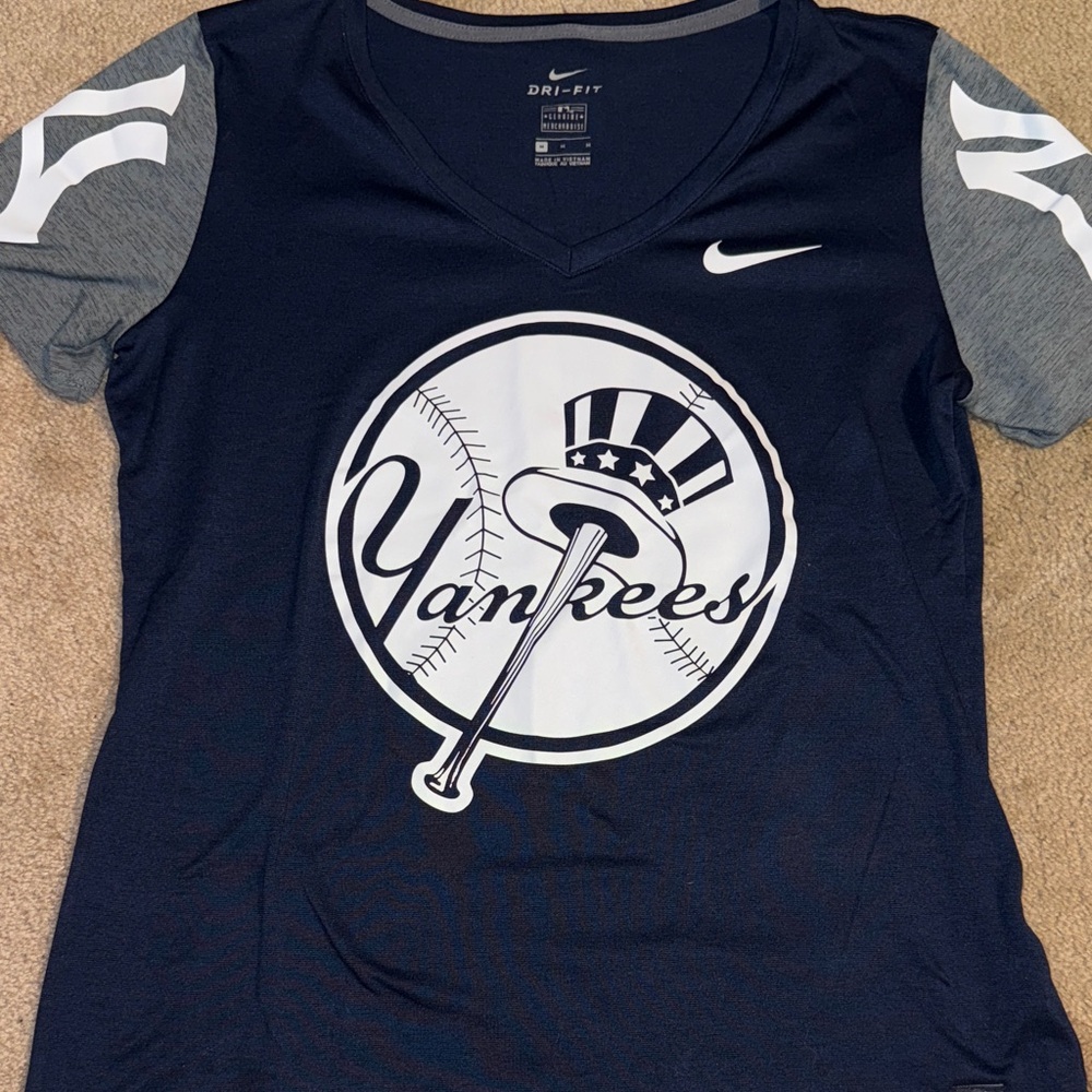 Nike Women's Navy and Gray Yankees Jersey